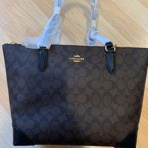 Coach Sig Zip Tote - NWT